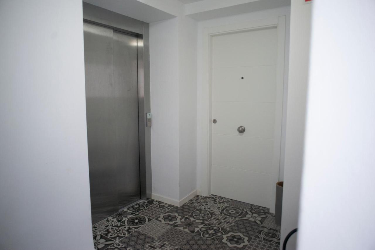 Apartamento El Tanguillo Little Apartments كاديز المظهر الخارجي الصورة